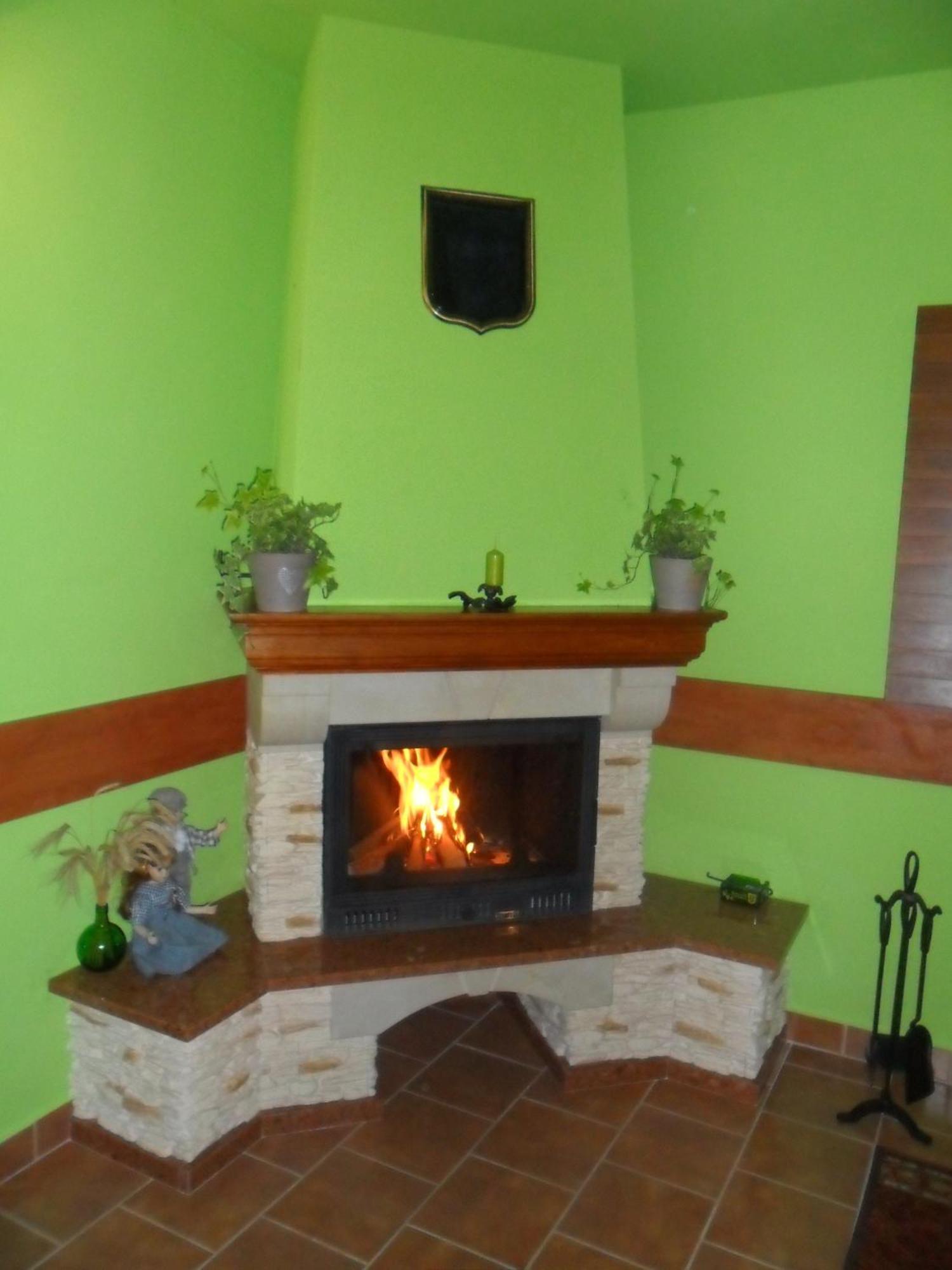Stará Lesná Penzion Country מראה חיצוני תמונה